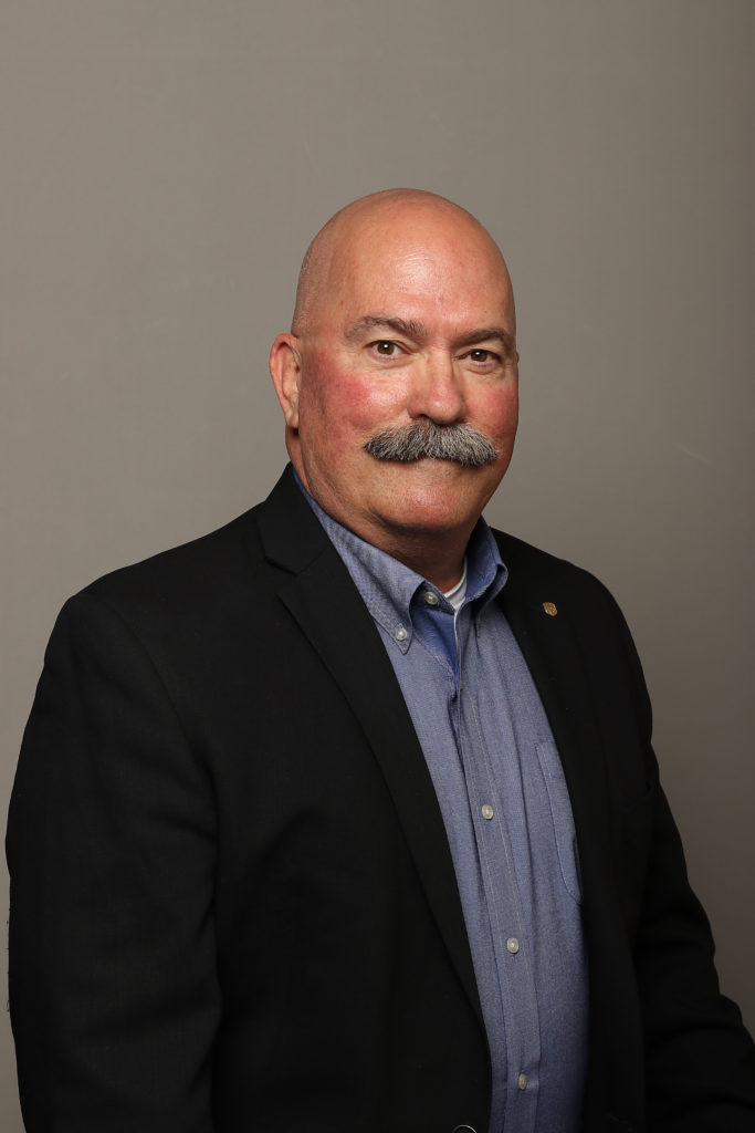 Bruce DD MacRae